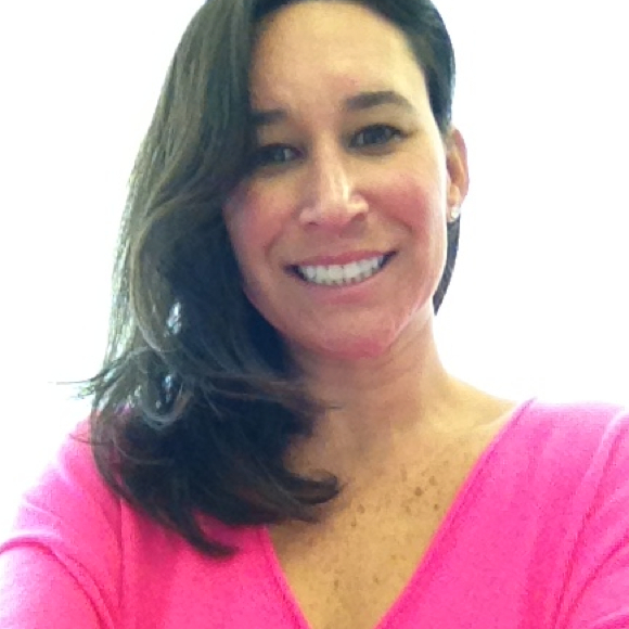 Profile Picture of Lori Nembirkow (@lorin) on Poshmark