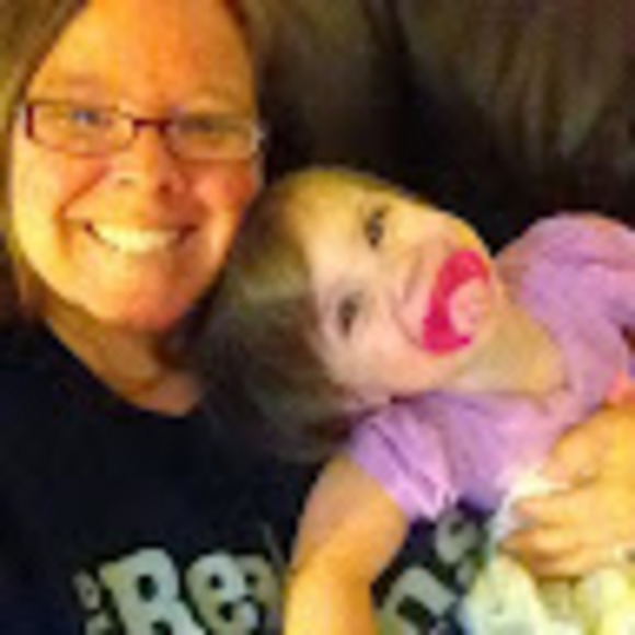 Profile Picture of Joey Gagel (@gagel7380) on Poshmark