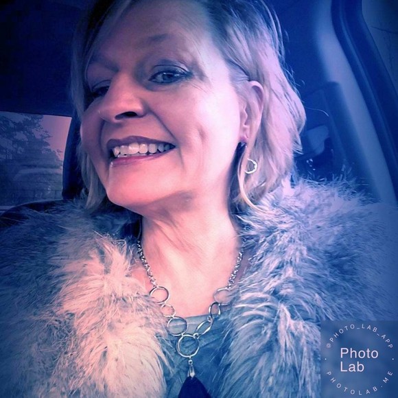 Profile Picture of Kim Rakestraw (@kimrakestraw) on Poshmark