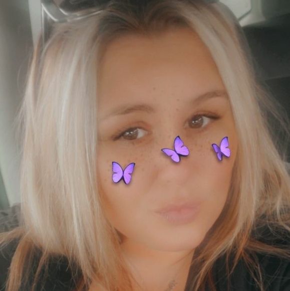 Profile Picture of Brittany Gerbo (@gerboj) on Poshmark