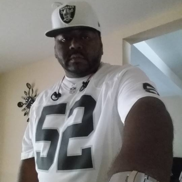 Profile Picture of Herbert Hardge (@calination71) on Poshmark