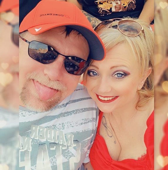 Gloria Dearden - Poshmark Profile Picture of Gloria Dearden (@gloriadearden) on Poshmark