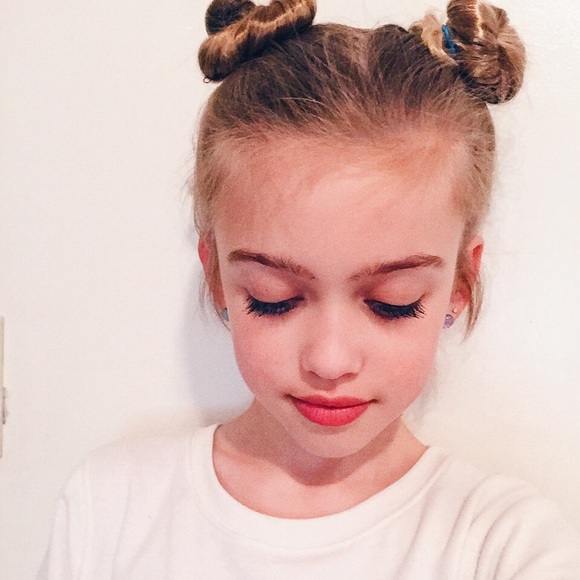 Abby Rempfer - Poshmark Profile Picture of Abby Rempfer (@abbah_1424) on Poshmark