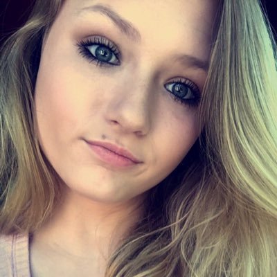 Profile Picture of Julia Lynette (@JuliaLynette2) on Twitter