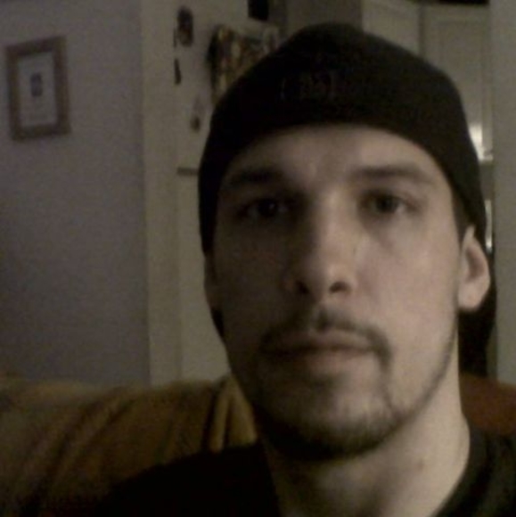 Profile Picture of Robert Compton (@robcompton79) on Poshmark