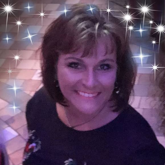 Profile Picture of Mitzi Mayes-patrick (@mitzipatrick) on Poshmark