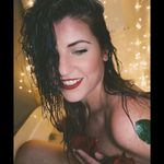 Profile Picture of Stephanie Wright🧜🏼‍♀️ (@goldensiren__) on Instagram
