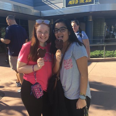 Profile Picture of Lily Steiner (@steiner_lily) on Twitter