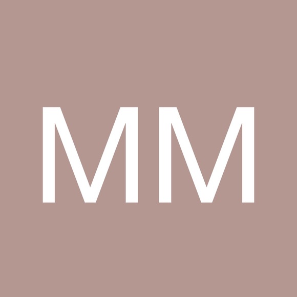 Profile Picture of Manzoor Monis (@yung_abu_dhabi) on Poshmark