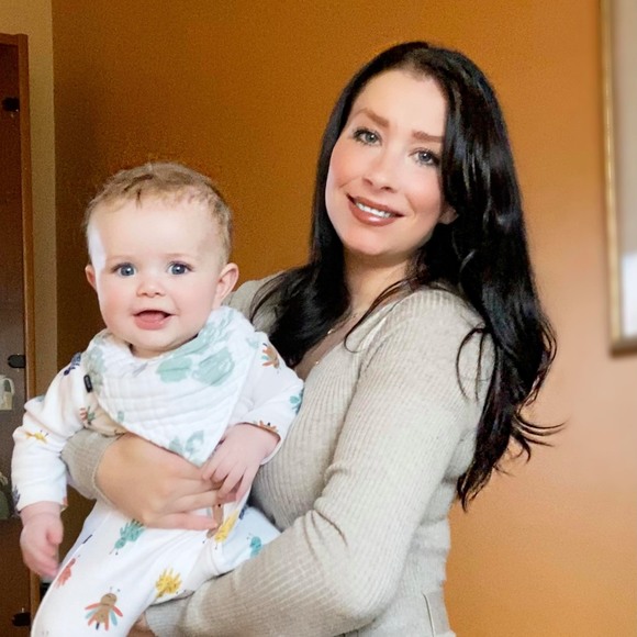 Profile Picture of Victoria Yakovlevna (@victoria27yak) on Poshmark