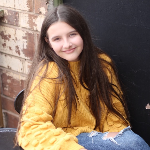 Profile Picture of Delia Grisham (@delia_grisham) on Poshmark