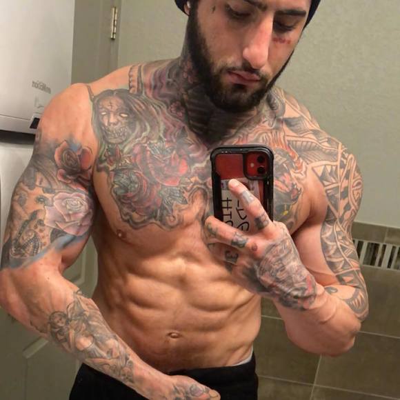 Profile Picture of Dane Andersen (@dandersen37) on Poshmark