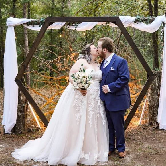 Profile Picture of Brady Parker (@bradyparker) on Poshmark