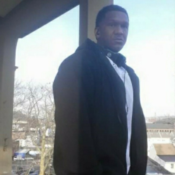 Profile Picture of James Nunn (@unifiedblp16) on Poshmark