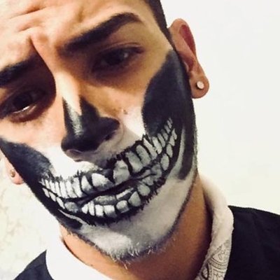 Profile Picture of Ferrett Whess (@DanielM00241973) on Twitter