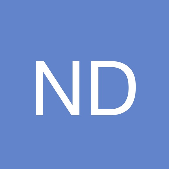 Profile Picture of Noel Dickson (@keelalily) on Poshmark