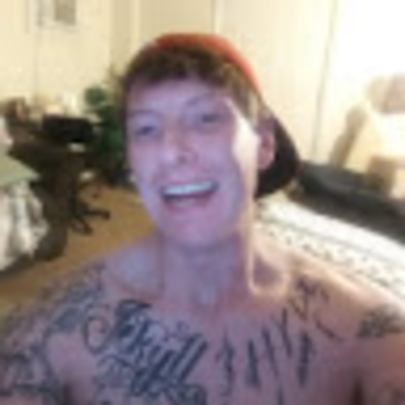 Profile Picture of Jonathan Gore (@jonathan_gore) on Poshmark