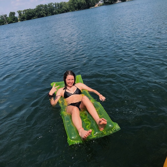 Profile Picture of Grace Crigler (@gracecrigler) on Poshmark