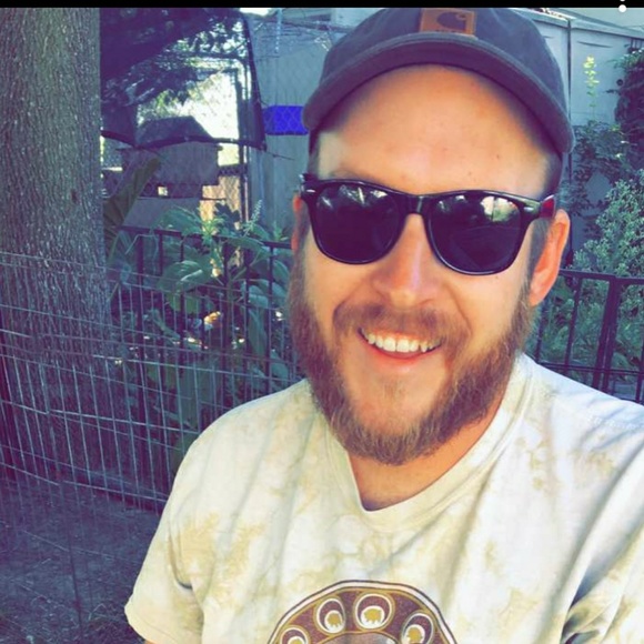 Profile Picture of Evan Strohbeck (@estrohbeck) on Poshmark