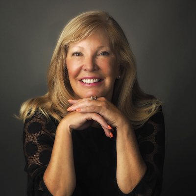Profile Picture of Debbie Labbee (@LabbeeDebbie) on Twitter