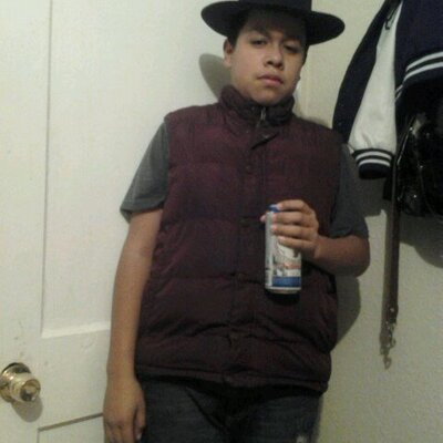 Profile Picture of Jonathan Olivas (@delacruz3828) on Twitter