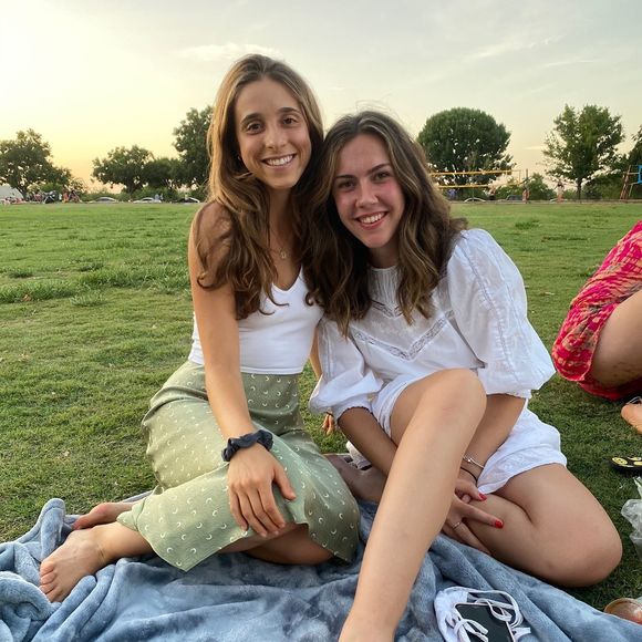 Profile Picture of Blake Rosen (@blakerosen) on Poshmark