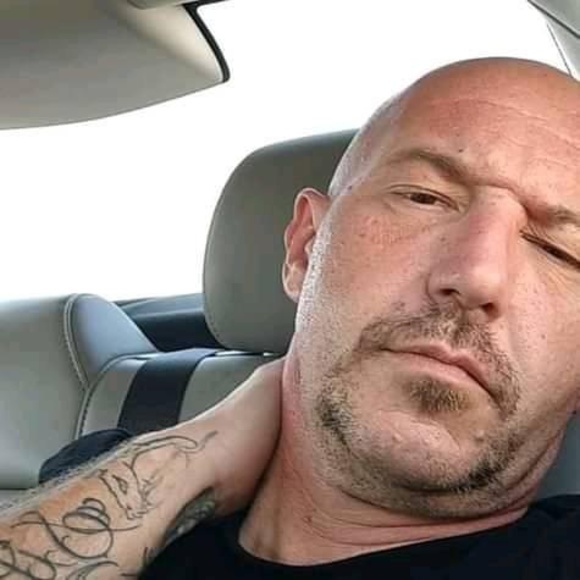 Profile Picture of Kevin Konz (@kevinkonz) on Poshmark