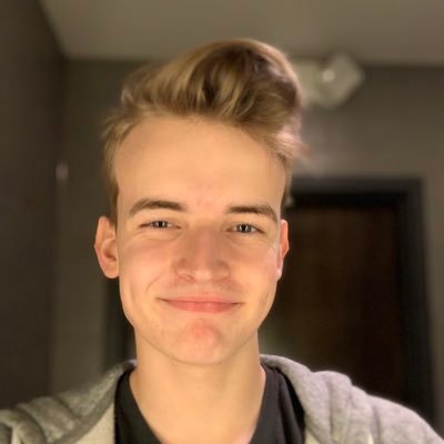 Profile Picture of Andrew Harker (@AndrewHarker12) on Twitter