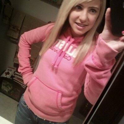 Profile Picture of Heather Naples (@heathernaples27) on Twitter