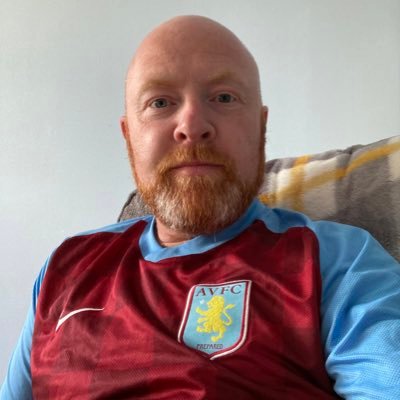Profile Picture of Dobbyns AVFC  🦁  🇮🇪 (@Dobbyns1) on Twitter