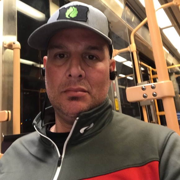 Profile Picture of Mark Hudson (@yardsale24) on Poshmark