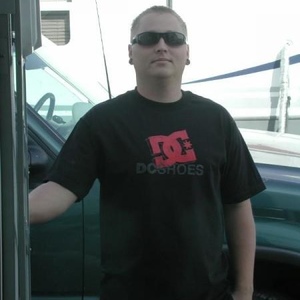 Profile Picture of Andrew Hartshorn (@andyest42586) on Myspace