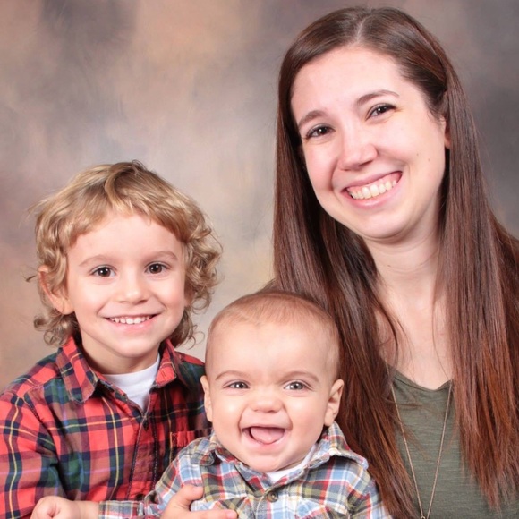 Jennifer Siegfried - Poshmark Profile Picture of Jennifer Siegfried (@jsiegfried) on Poshmark