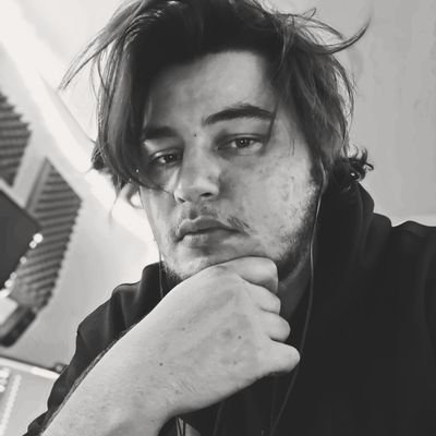 Profile Picture of Alex McCune (@Artifaktual95) on Twitter
