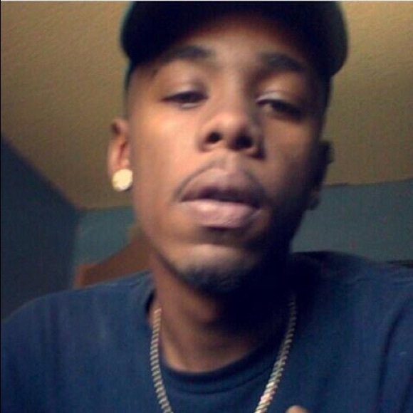 Profile Picture of James Brasko (@jamesbrasko) on Poshmark