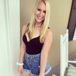 Profile Picture of Stefanie Marshall (@stefaniemars) on Instagram