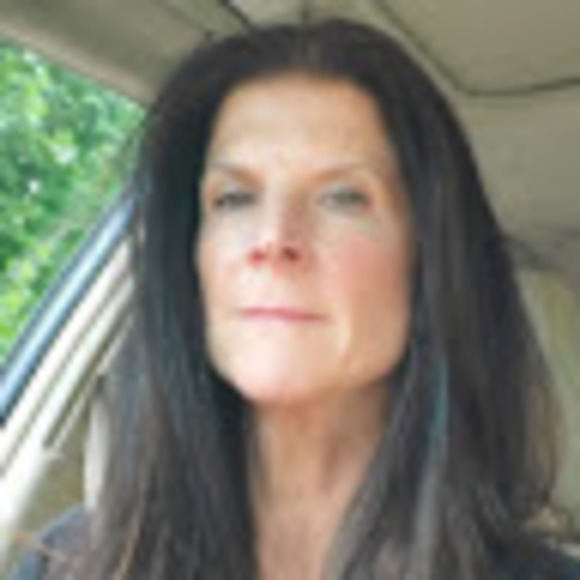 Profile Picture of Nancy Miano (@nancymiano) on Poshmark