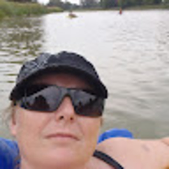 Profile Picture of Jennifer Ceney (@jceney74) on Poshmark