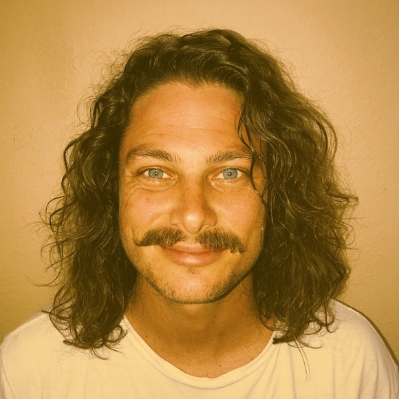 Profile Picture of Tal Zentmeyer (@prollyshoes) on Poshmark