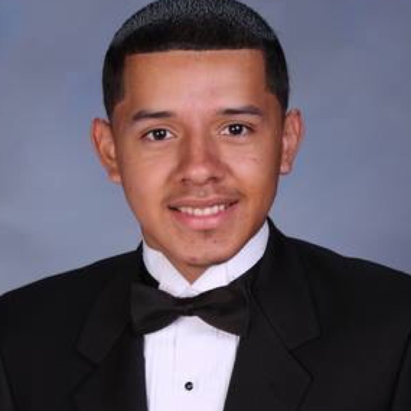 Profile Picture of David Sanchez (@sanchezda1997) on Poshmark