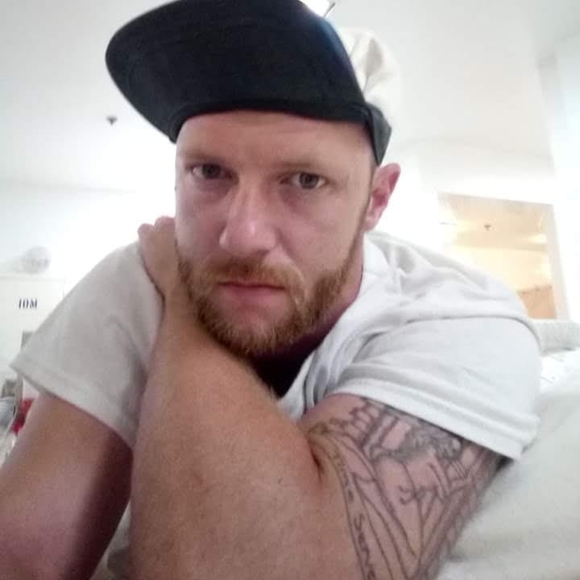 Profile Picture of Jonathan Singleton (@singleton527) on Poshmark