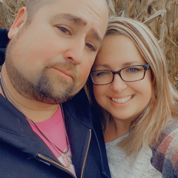 Raymond Durelli - Poshmark Profile Picture of Raymond Durelli (@raymond2040) on Poshmark