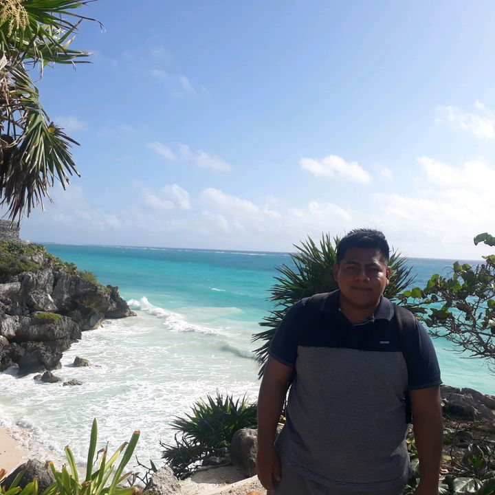 Profile Picture of Ivan Linares (@@ivanlinares0) on Tiktok