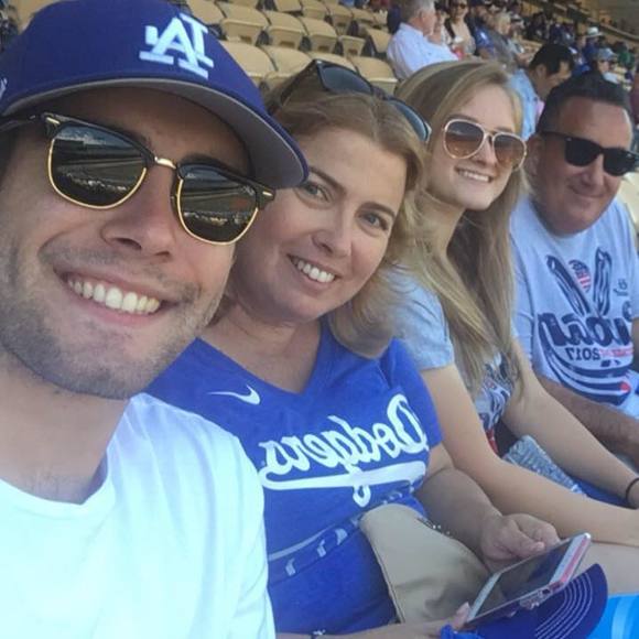 Profile Picture of Andrew Rodriguez (@arodriguez5522) on Poshmark