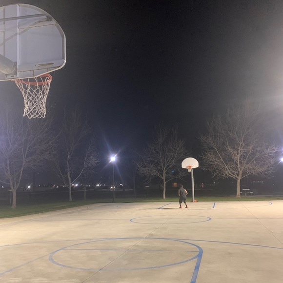 Profile Picture of Joseph Portillo (@jptoonice) on Poshmark