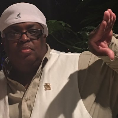 Profile Picture of Frank Lewis III (@ProfFLewis) on Twitter