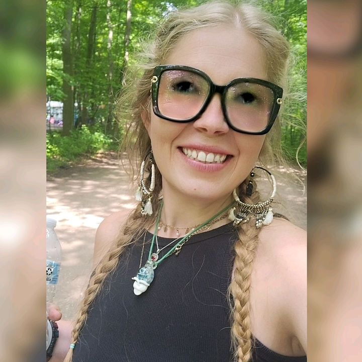 Profile Picture of Lisa Adkins (@@lisaadkins31) on Tiktok