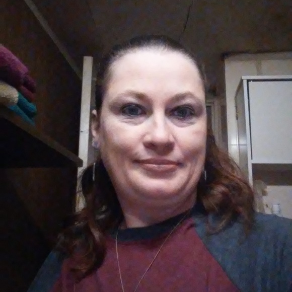 Profile Picture of Shelly Watson (@swatson7182) on Poshmark
