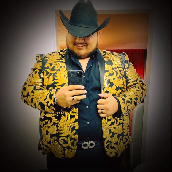 Profile Picture of Daniel Ortiz (@zitro_023) on Poshmark