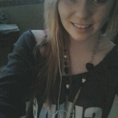 Profile Picture of Victoria Coddington (@vickycoddington) on Twitter